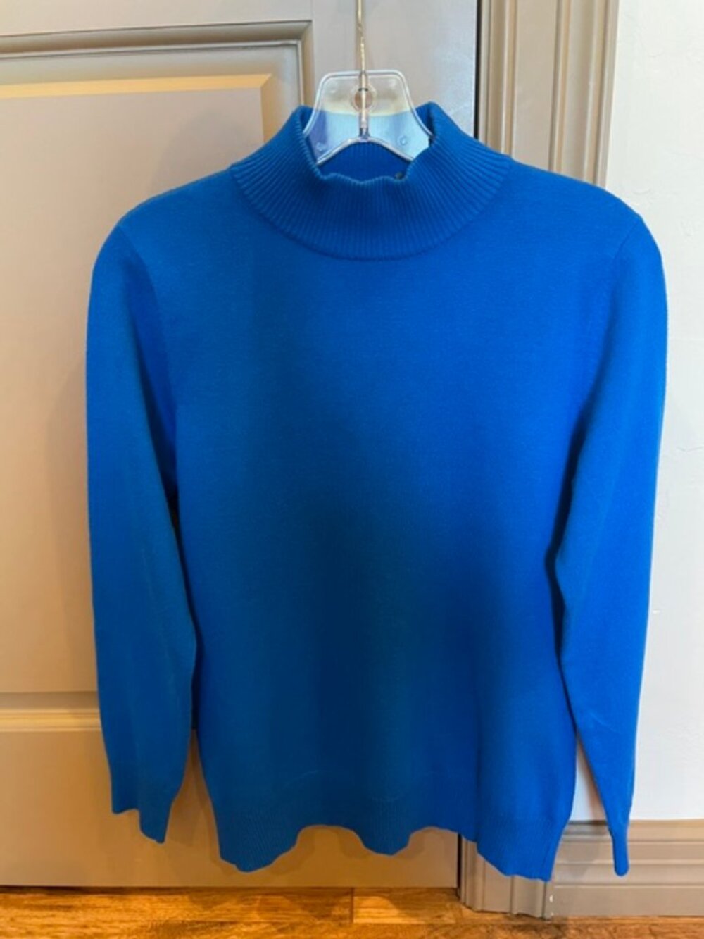 Turtle-neck sweater in wonderful bright blue